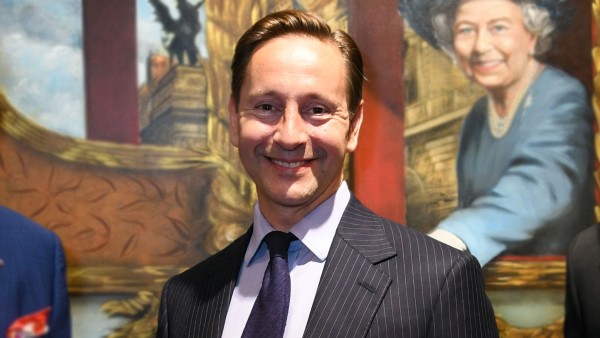 Alastair Miller in conversation with Portrait Artist, Alexander Talbot-Rice