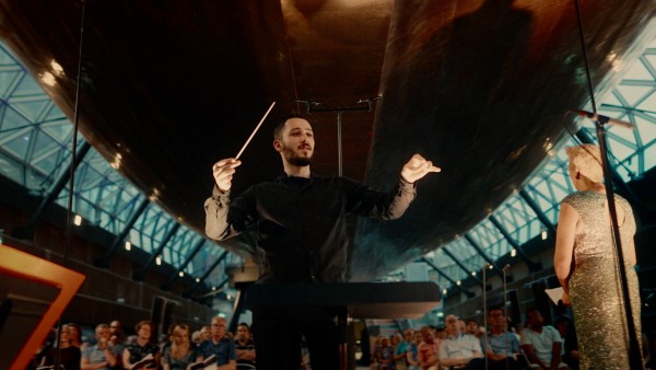 Enjoy a special performance at London’s iconic Cutty Sark in Royal Museums Greenwich with conductor Oliver Zeffman, mezzo-soprano Dame Sarah Connolly and the Royal Philharmonic Orchestra