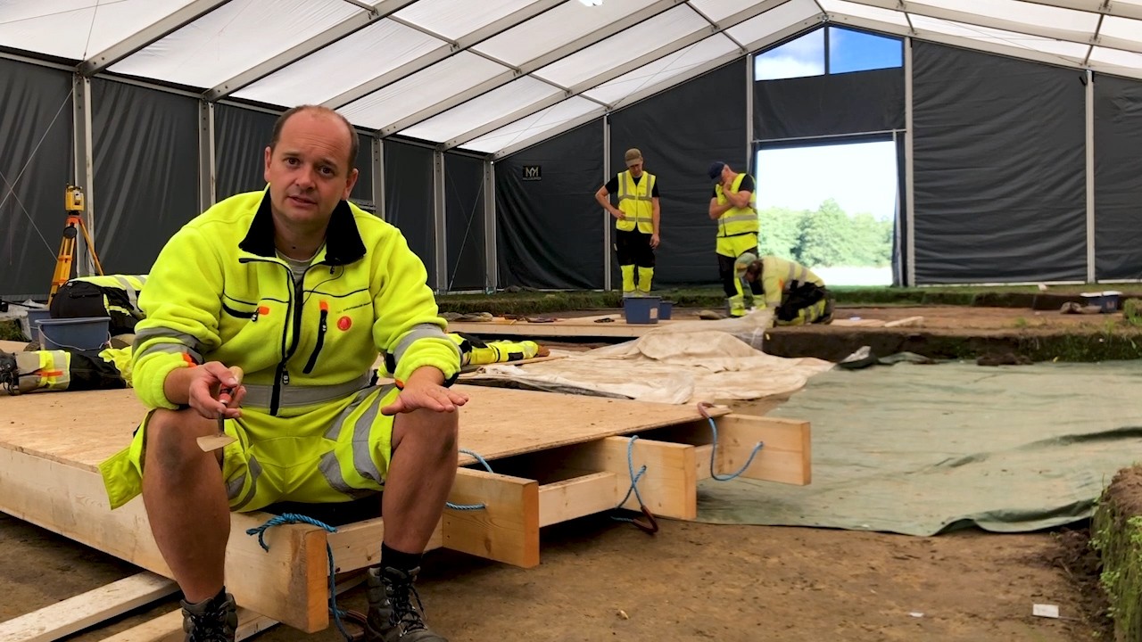Viking Ship Museum: Digging out a new Viking Ship)
