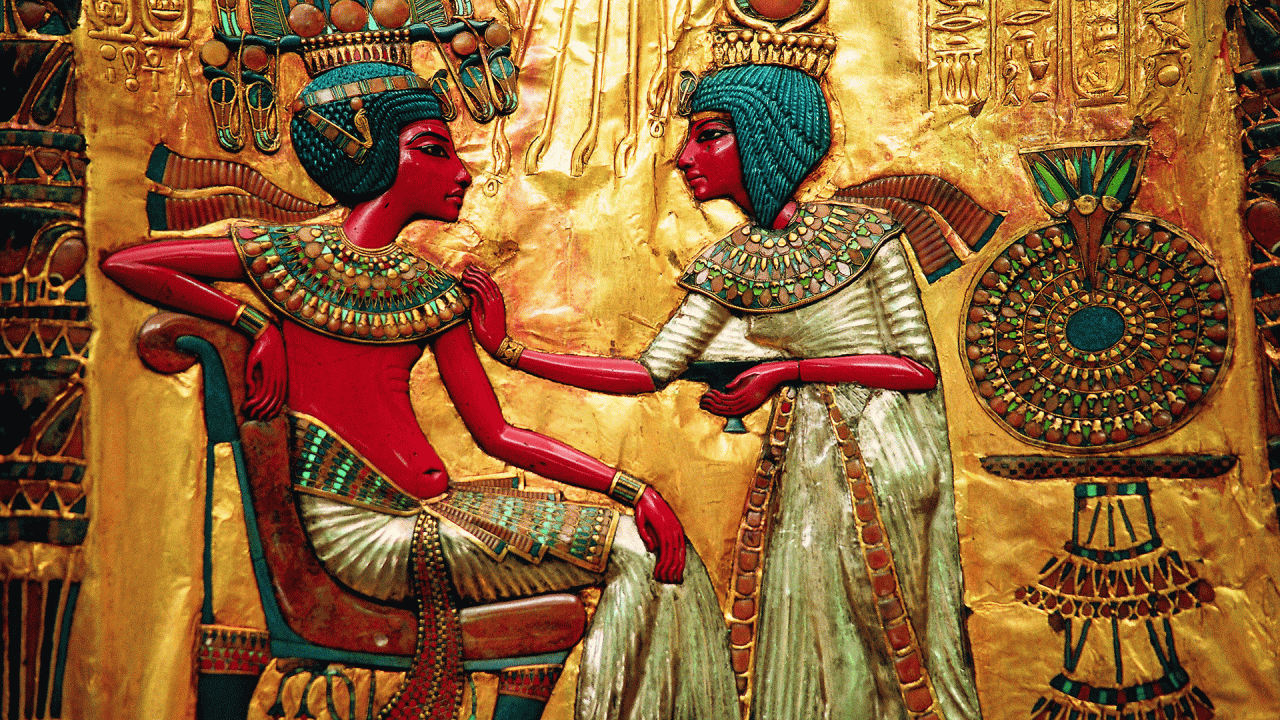 Explore the Egyptian Exhibition at Highclere Castle with Lord Carnarvon)