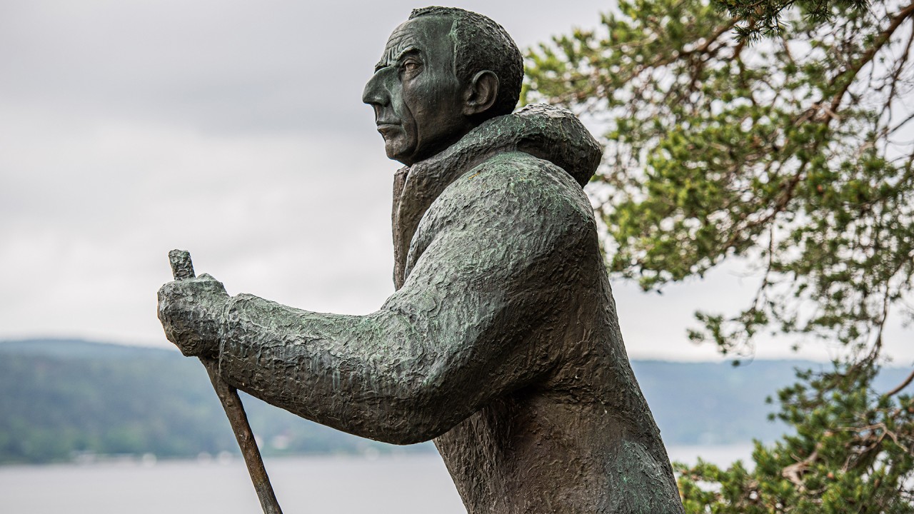 Trace the steps of Norwegian explorer Roald Amundsen with William Thayer )