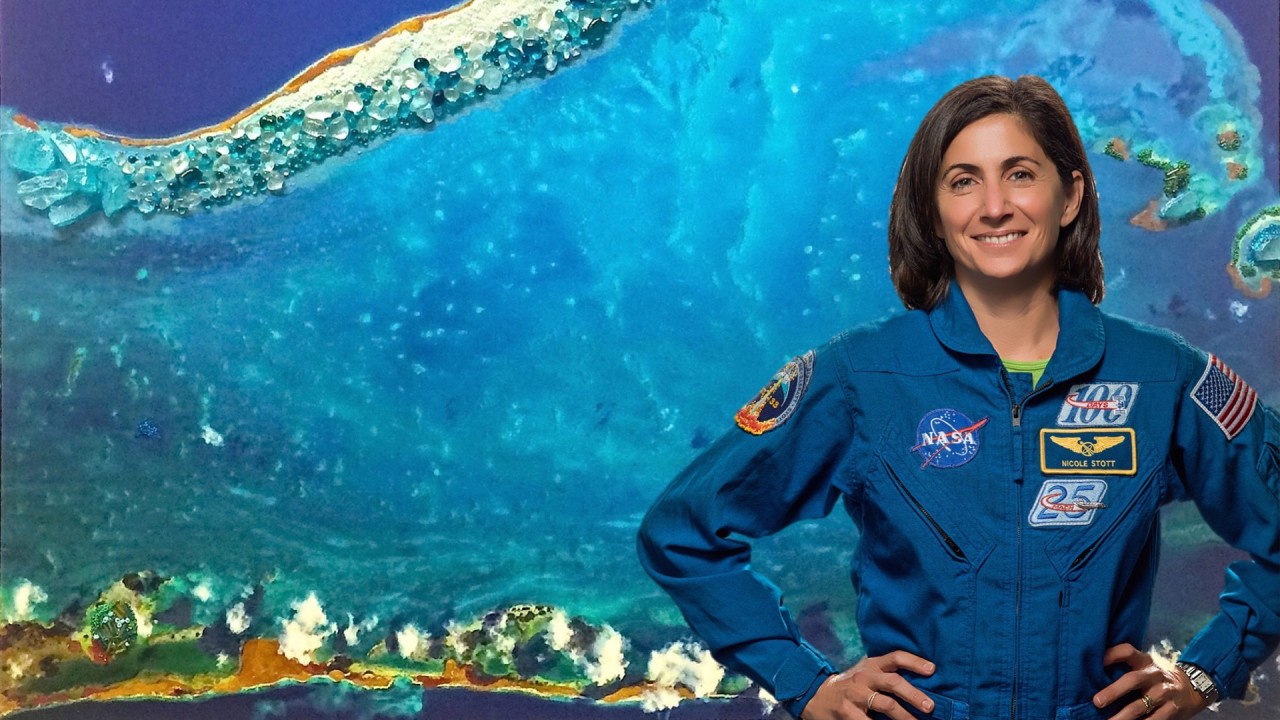 Anne Diamond interviews Astronaut and Artist Nicole Stott)