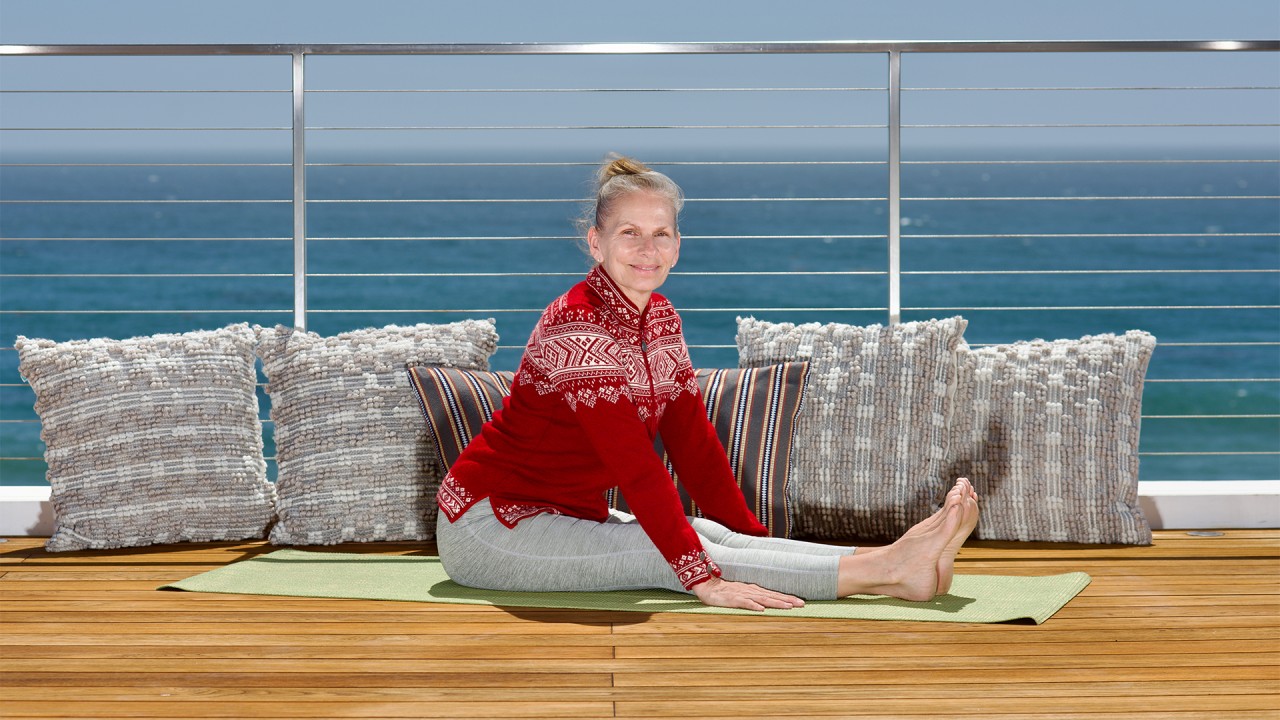 Yoga: Gentle stretches with Mona Therese)