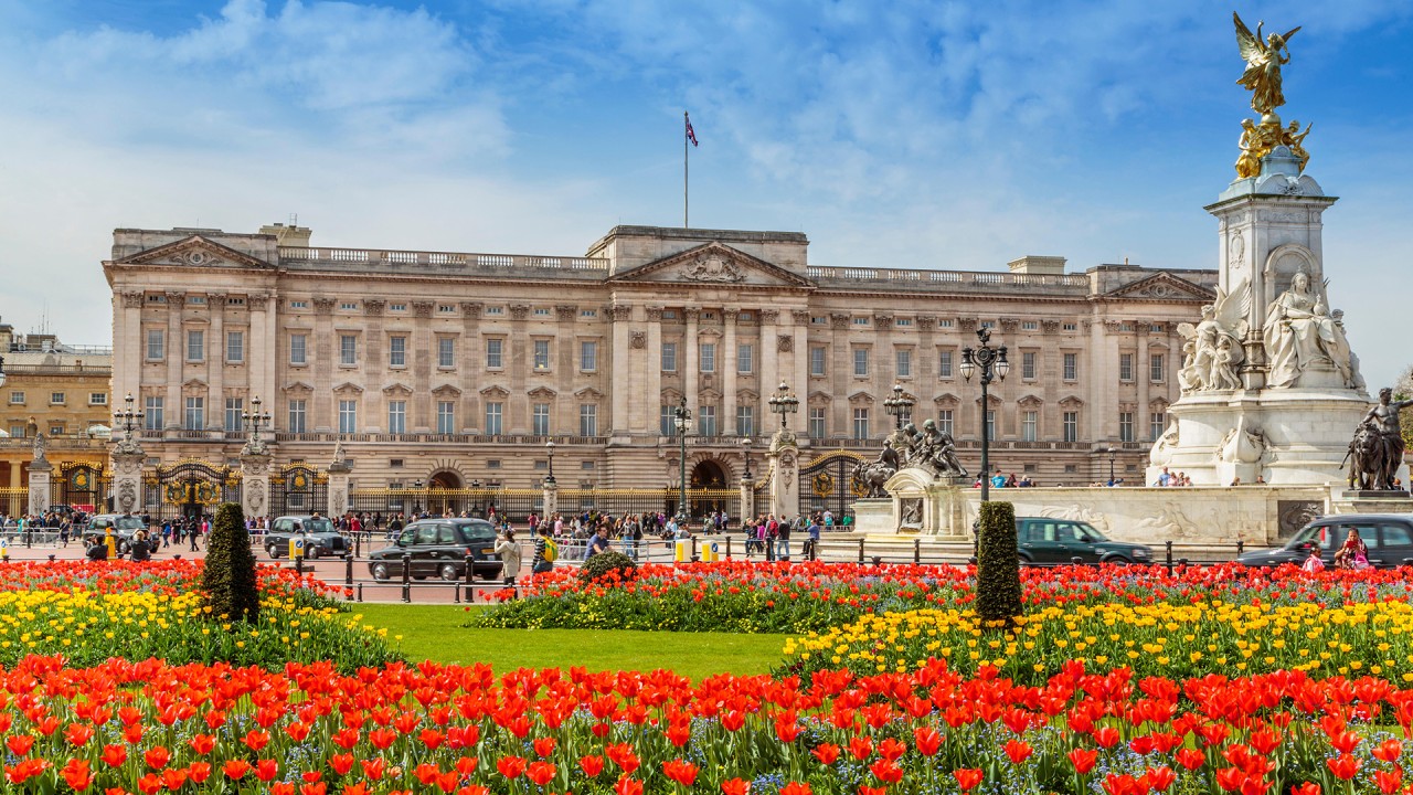 Explore what's next for the Windsors with guest lecturer Patrick Jephson 