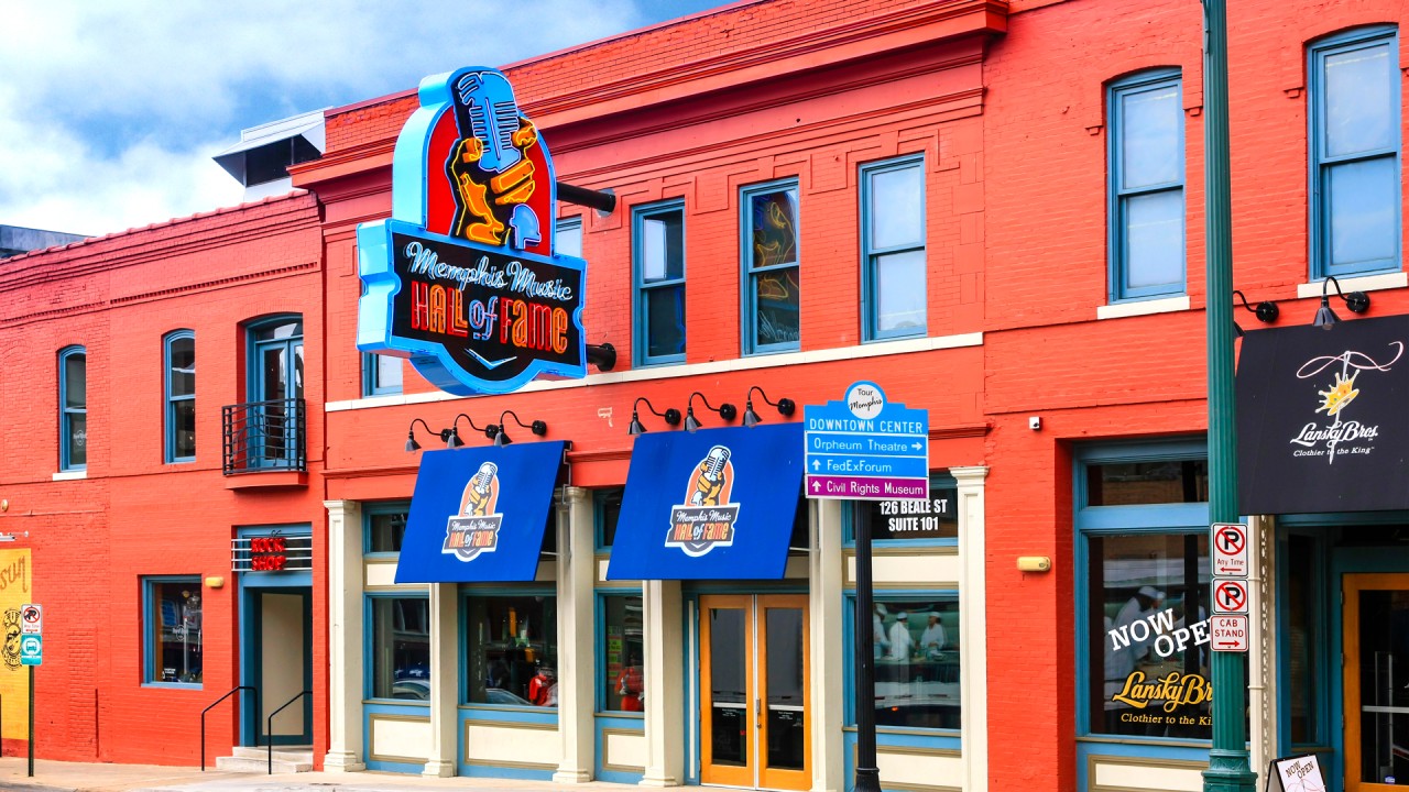 Explore musical destinations around the world with Neil Barclay)