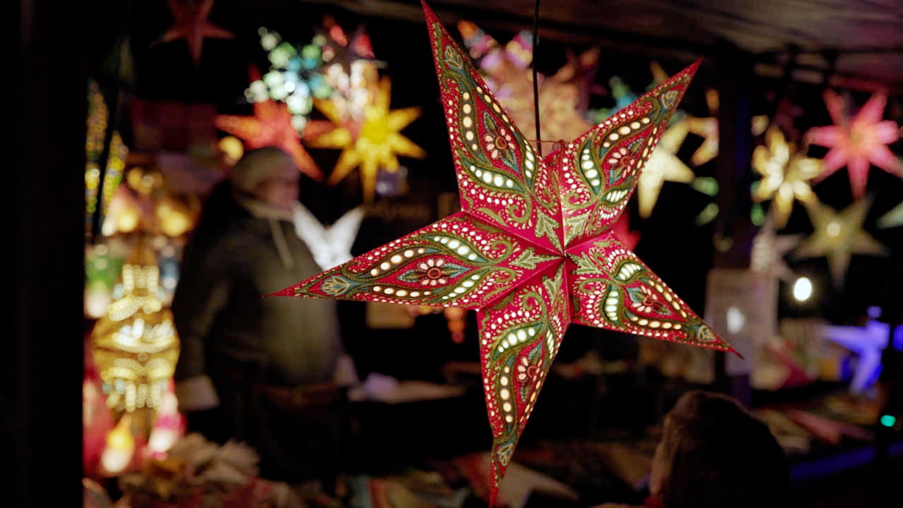 Marvel at one of Germany’s most picturesque regions and explore the small-town charm of Rüdesheim)