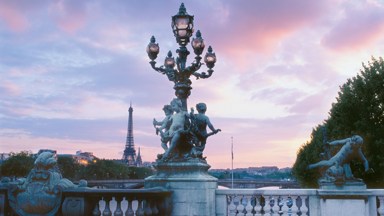 Discover our Paris & The Heart of Normandy itinerary with guest Lexie Cataldo)