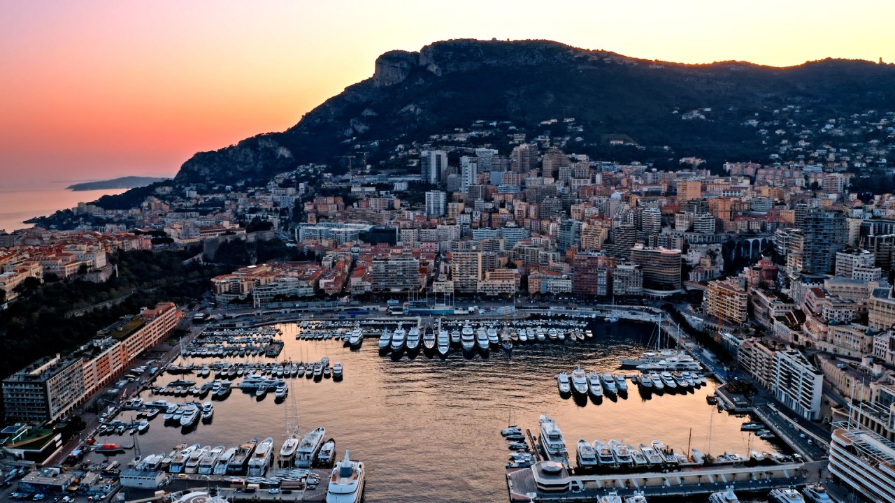 Explore the best of Monaco and Tuscany)