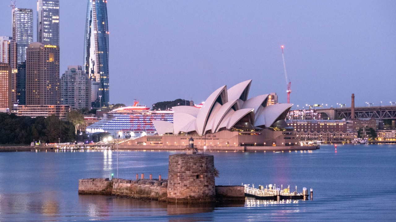 Discover our Komodo & the Australian Coast voyage with Chris Caldicott)