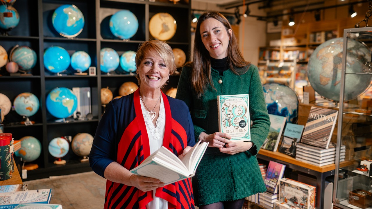 Anne Diamond interviews author Alice Loxton)