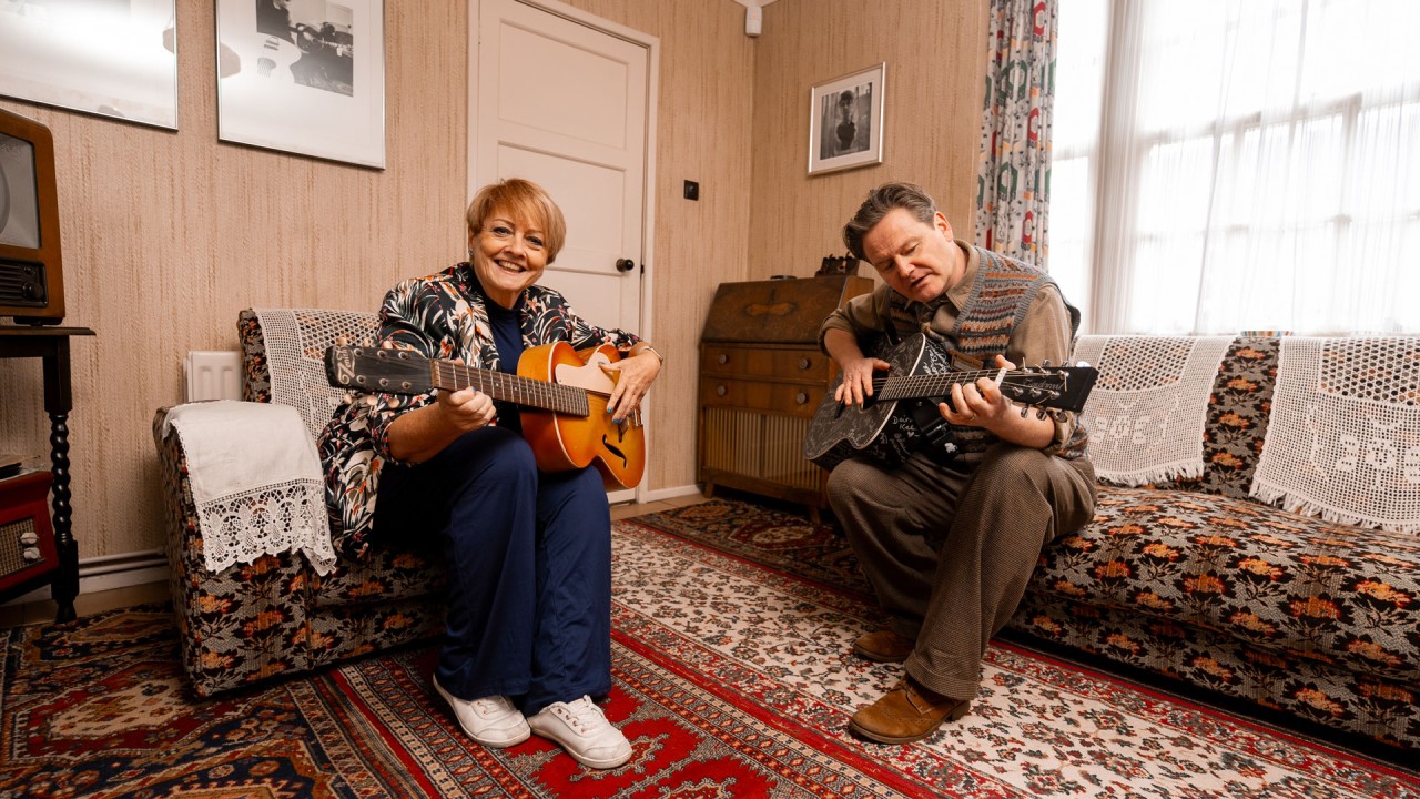 Delve into the history of the Beatles with Andrew Jones & the McCartney House in Liverpool)